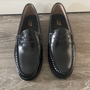G.H. Bass Weejuns Whitney Black Loafers